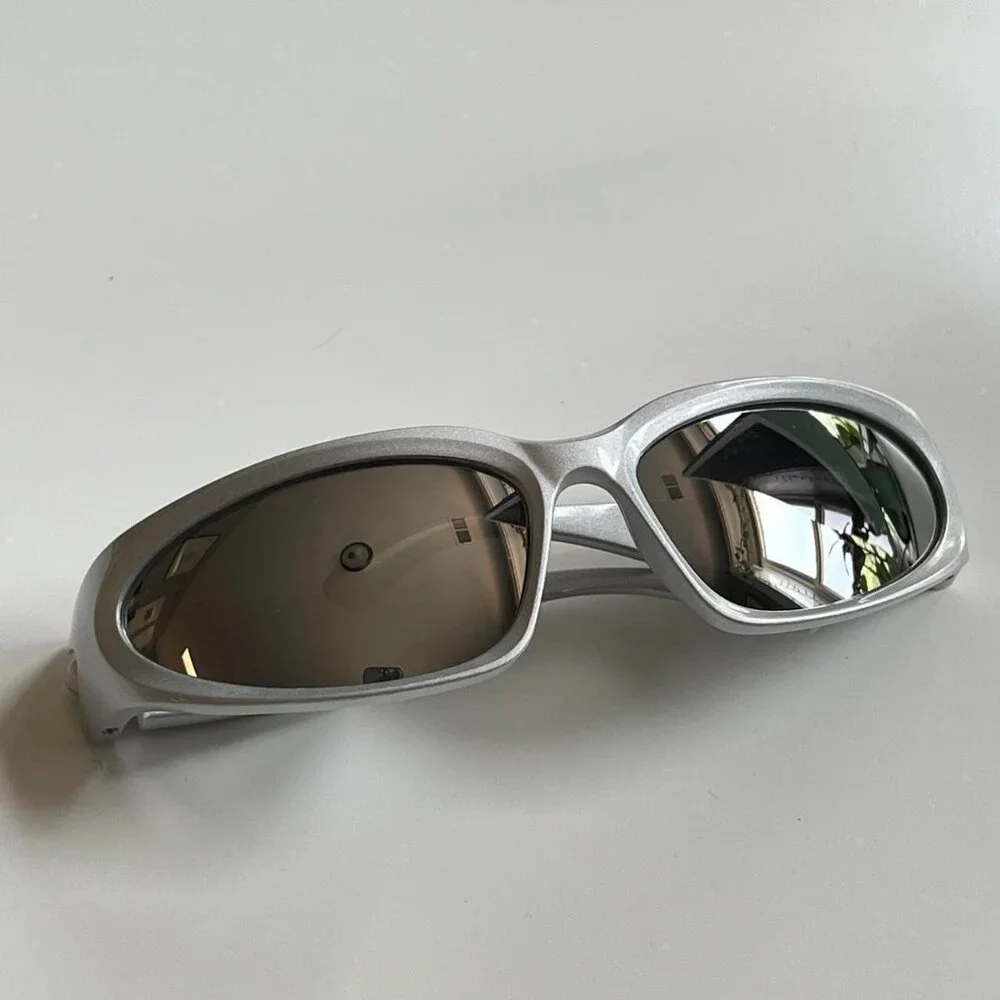 y2k 2000s vintage style chrome silver surfer sunglasses